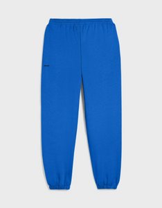 синий халат и брюки